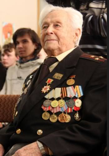 Райнес Лазарь Залманович