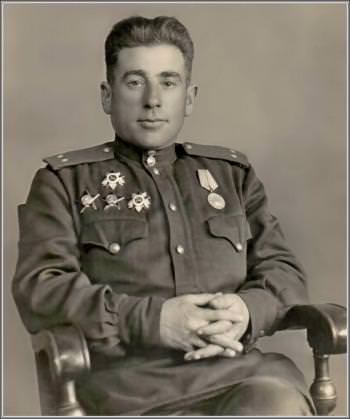 Бомштейн Юрий Григорьевич еврей артиллерист