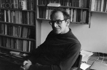 Ефим Григорьевич Эткинд (26 февраля 1918 — 22 ноября 1999) — советский и российский филолог, историк литературы, переводчик европейской поэзии, теоретик перевода. Доктор филологических наук.