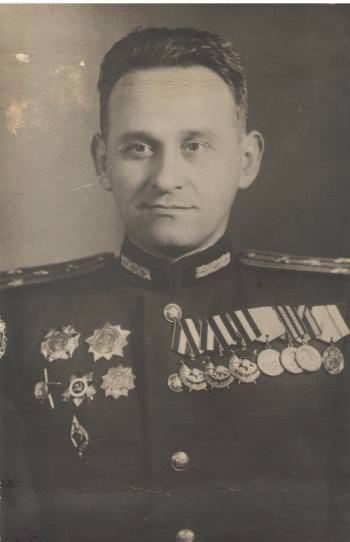 Перлов Виктор Николаевич